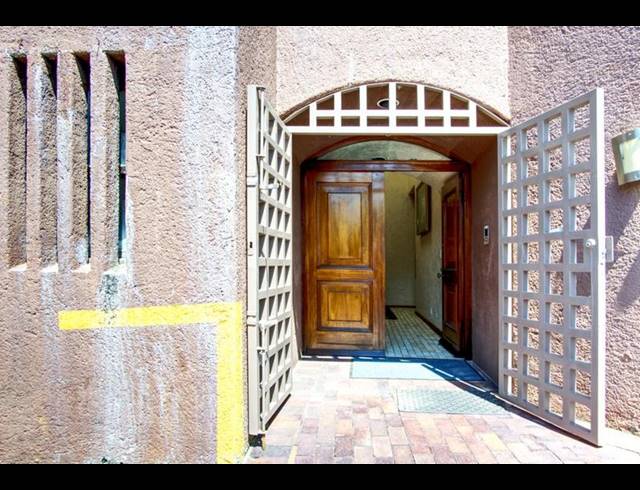 5 BEDROOM HOUSE FOR SALE IN VICTORY PARK